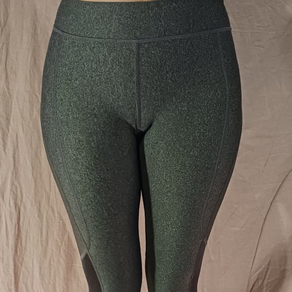 gray under armor leggings